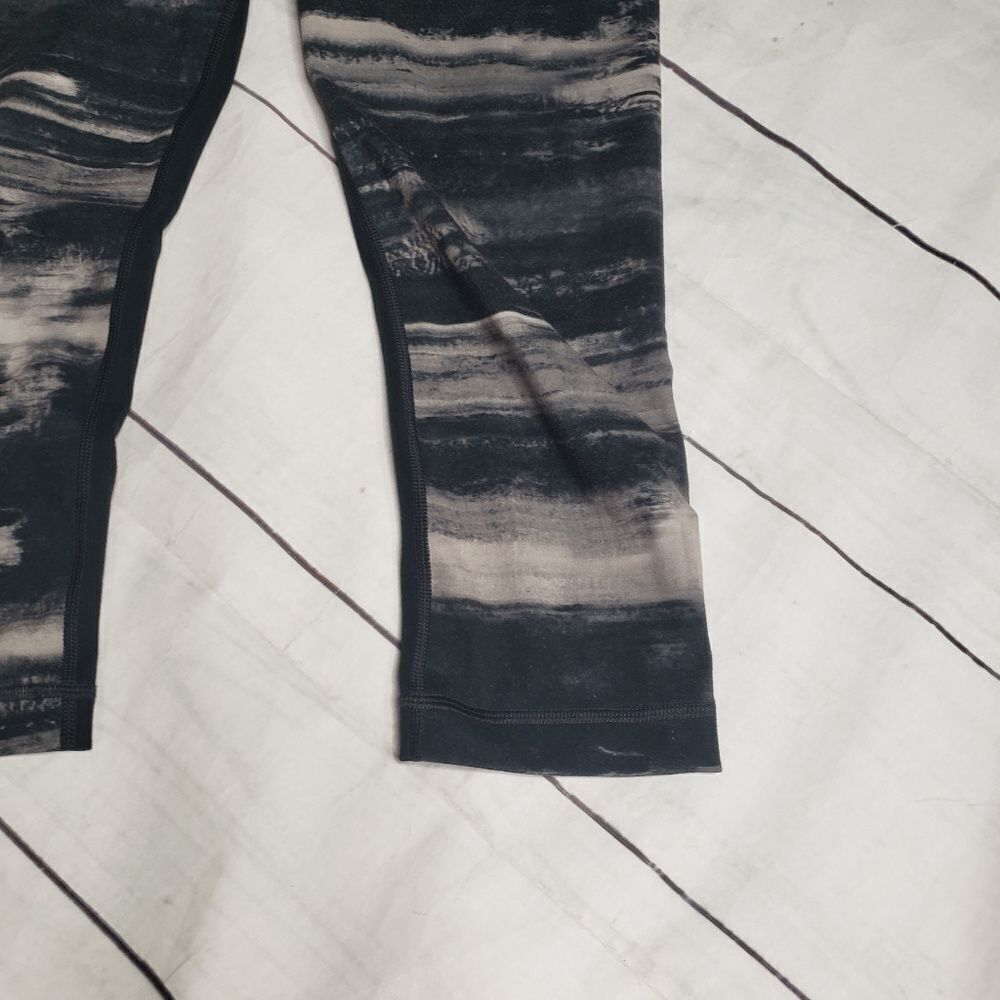 Under Armour cropped running pants small - Picture 5 of 5